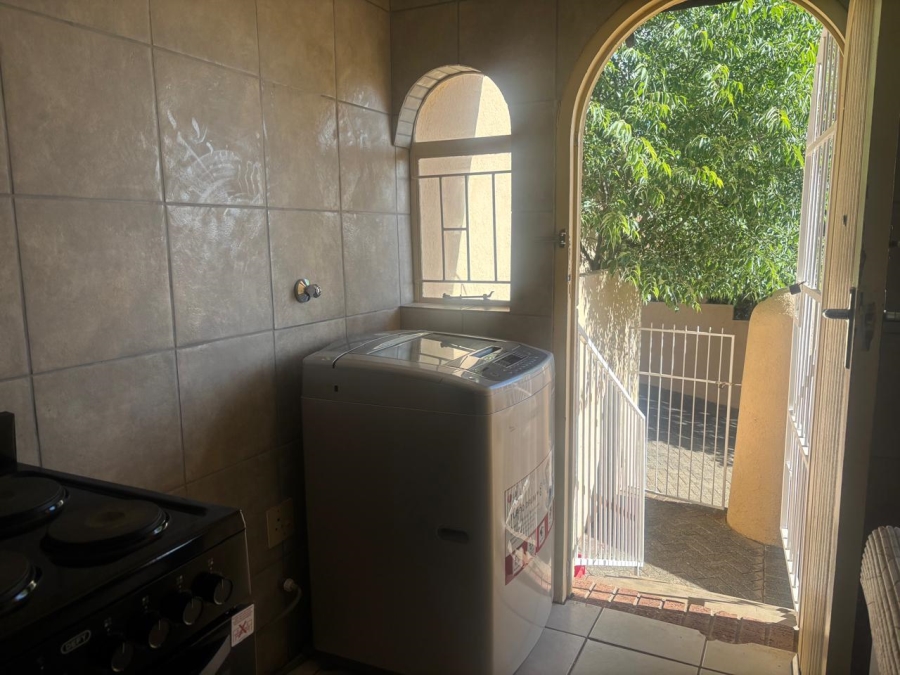 2 Bedroom Property for Sale in Heuwelsig Free State